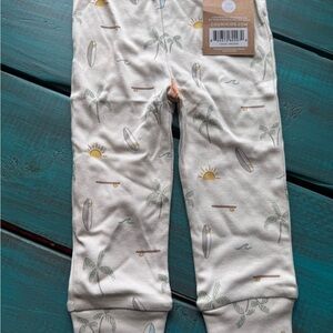 Goumi Kids Cream Surf-Print Pajama Bottoms with Yellow Accents